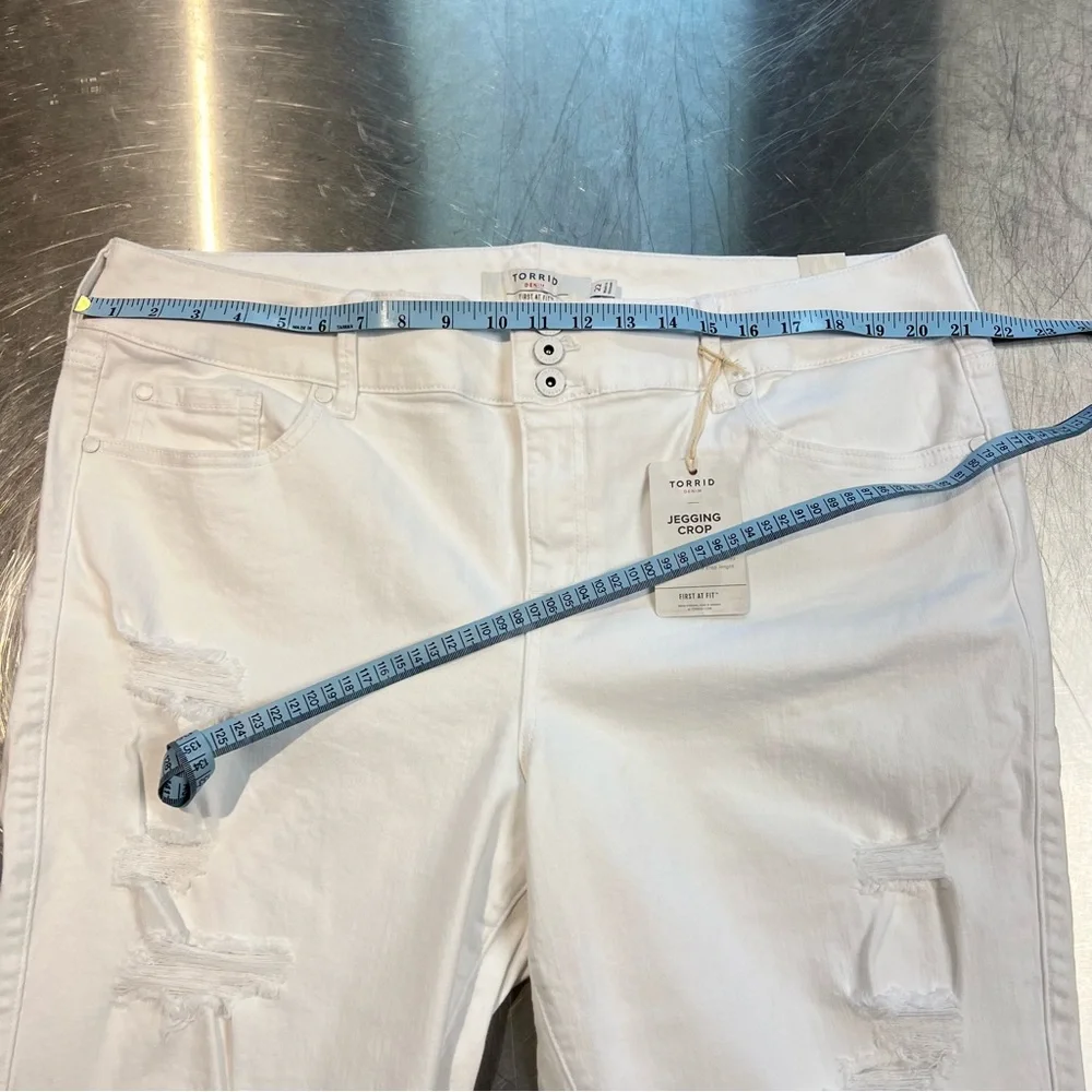 Torrid Cropped Jegging - Picture 4 of 6